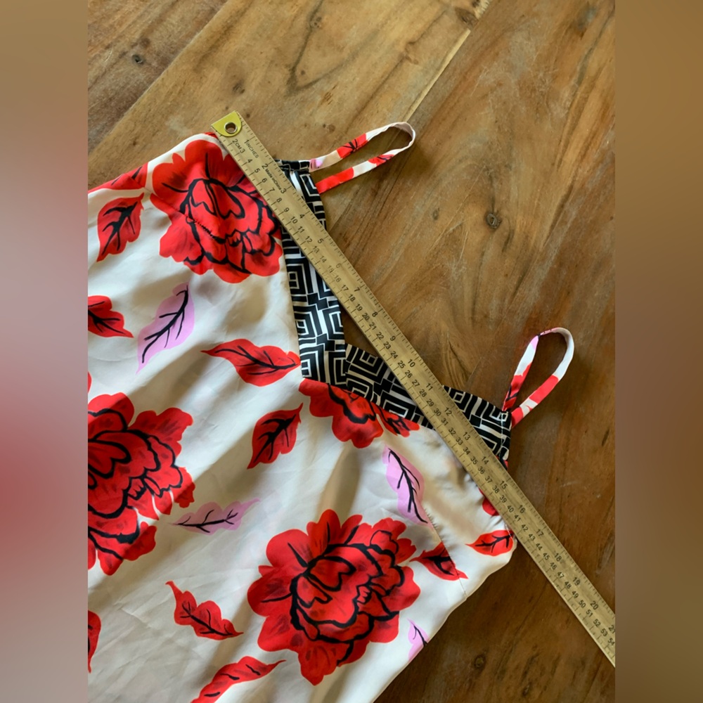 ▶️ Nema Satin Tank Top Womens M Floral Peony Print Cami Y2K Resort Pink EUC - Picture 6 of 12